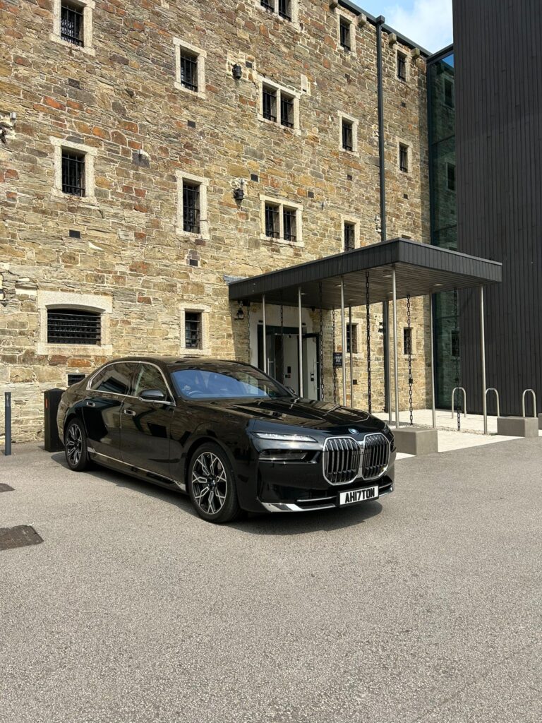 Planning a Luxury Corporate Transfer in Devon? Key Considerations for Seamless Executive Travel